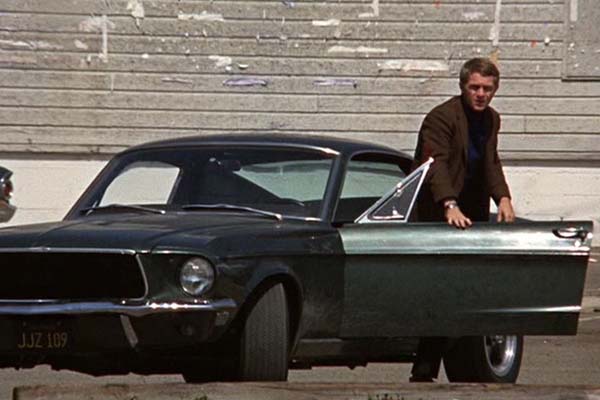 Steve McQueen dans Bullitt (1968)