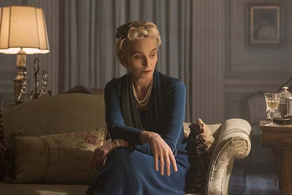 Kristin Scott Thomas dans Darkest Hour (2017)