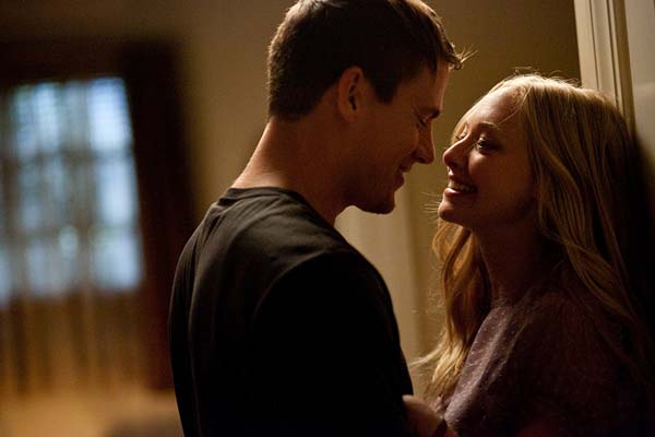 Amanda Seyfried et Channing Tatum dans Dear John (2010)