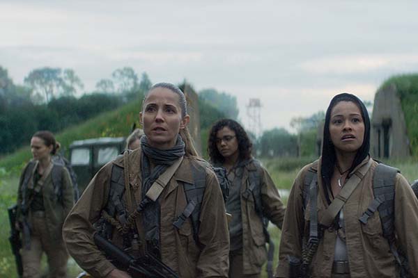 Natalie Portman, Jennifer Jason Leigh, Tuva Novotny, Gina Rodriguez, et Tessa Thompson dans Annihilation (2018)