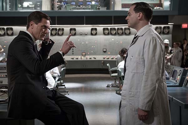 Michael Shannon et Michael Stuhlbarg dans The Shape of Water (2017)