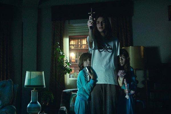 Bruna González, Claudia Placer, et Sandra Escacena dans Verónica (2017)