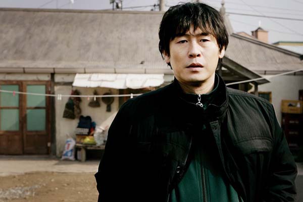 Sol Kyung-gu dans Cruel Winter Blues (2006)