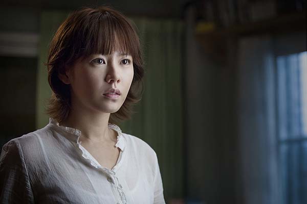 Son Ye-jin dans Blood and Ties (2013)
