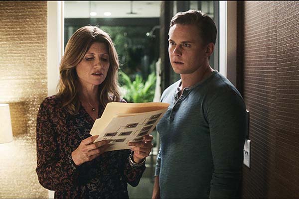 Sharon Horgan et Billy Magnussen dans Game Night (2018)