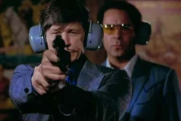 Charles Bronson et Stuart Margolin dans Un justicier dans la Ville (1974)