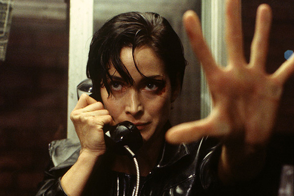 Carrie-Anne Moss dans The Matrix (1999)