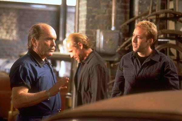 Nicolas Cage et Robert Duvall dans 60 Secondes Chrono (2000)