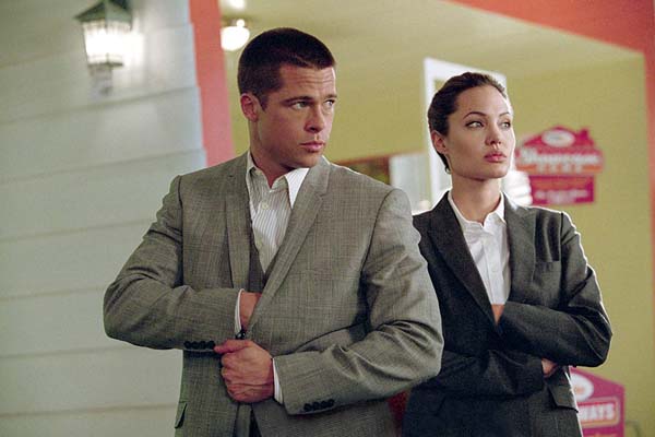 Brad Pitt et Angelina Jolie dans Mr. & Mrs. Smith