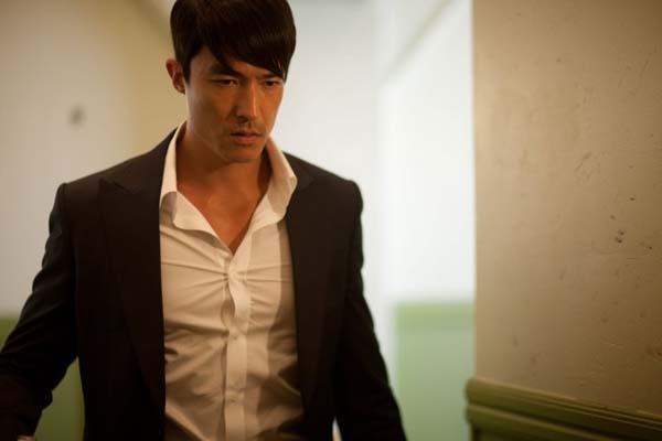 Daniel Henney dans The Spy: Undercover Operation (2013)