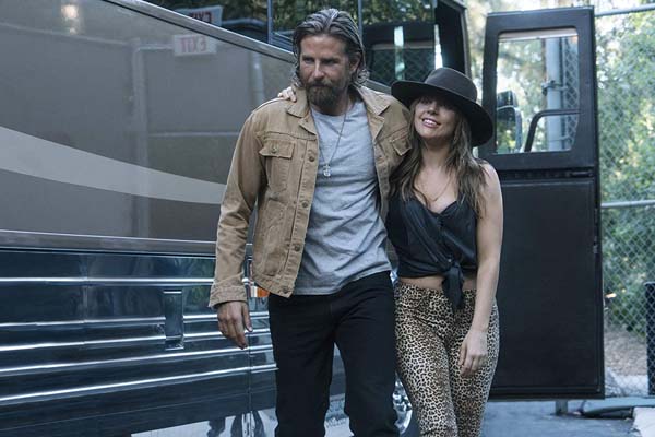 Bradley Cooper et Lady Gaga dans A Star Is Born (2018)