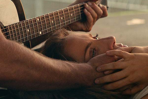 Bradley Cooper et Lady Gaga dans A Star Is Born (2018)