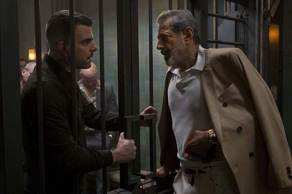 Jeff Goldblum et Zachary Quinto dans Hotel Artemis (2018)