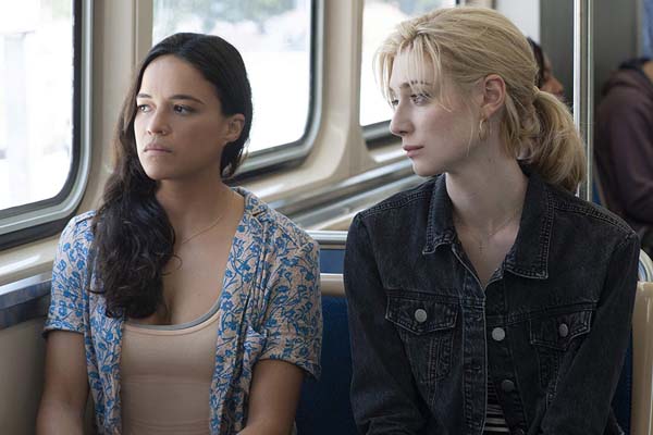 Michelle Rodriguez et Elizabeth Debicki dans Widows (2018)