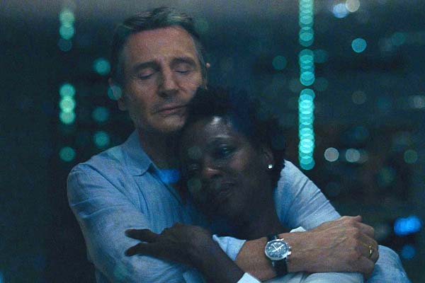 Liam Neeson et Viola Davis dans Widows (2018)