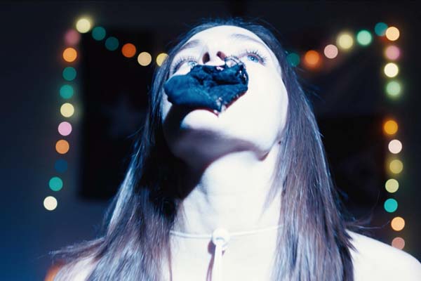 Madeline Brewer dans Cam (2018)