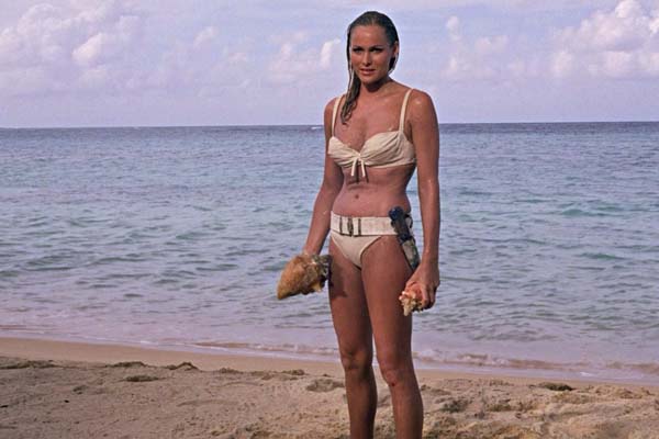 Ursula Andress dans Dr. No (1962)