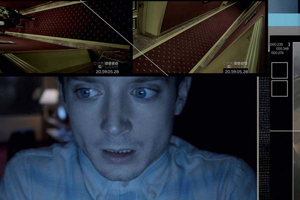 Elijah Wood dans Open Windows (2014)