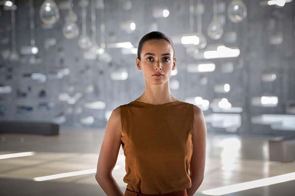 Charlotte Le Bon dans Realive (2016)