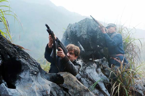 Emile Hirsch dans The Chinese Widow (2017)