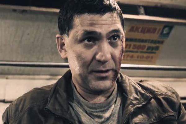 Sergey Puskepalis dans Metro (2013)