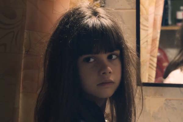 Anfisa Vistingauzen dans Metro (2013)