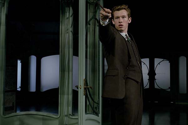 Callum Turner dans Fantastic Beasts: The Crimes of Grindelwald (2018)