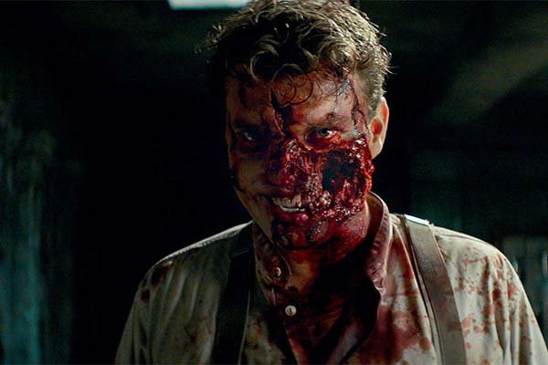 Pilou Asbæk dans Overlord (2018)