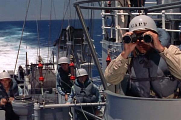 Robert Mitchum dans The Enemy Below (1957)