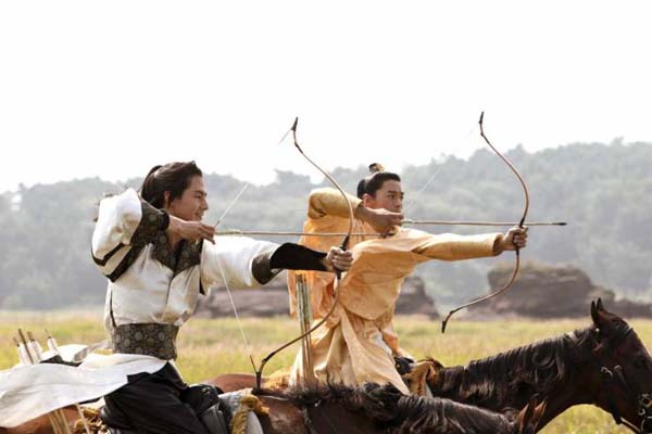 Jo In-sung et Joo Jin-mo dans A Frozen Flower (2008)