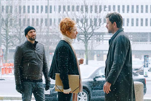 Fares Fares, Nikolaj Lie Kaas, et Johanne Louise Schmidt dans Journal 64 (2018)