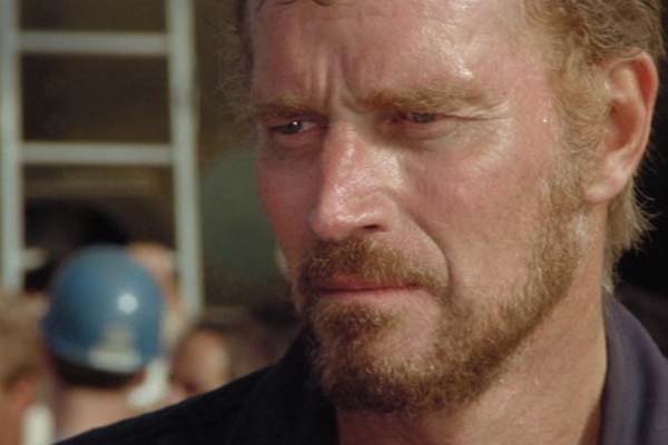 Charlton Heston dans Gray Lady Down (1978)