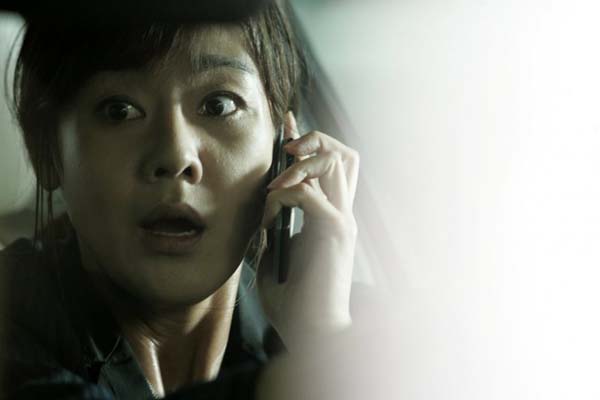 Yunjin Kim dans Seven Days (2007)