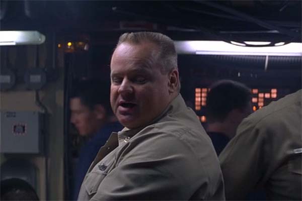 George Dzundza dans Crimson Tide (1995)