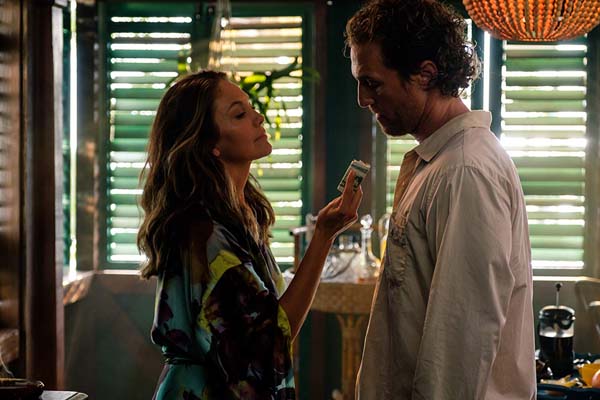 Diane Lane et Matthew McConaughey dans Serenity (2019)