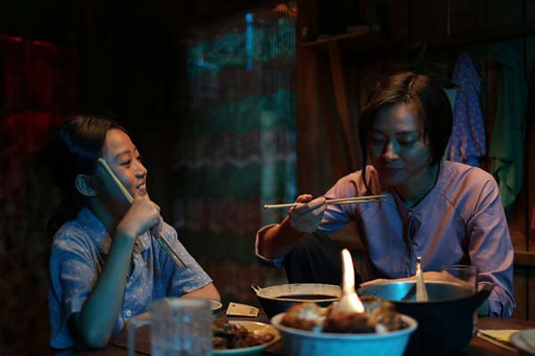 Cát Vy et Veronica Ngo dans Furie (2019)