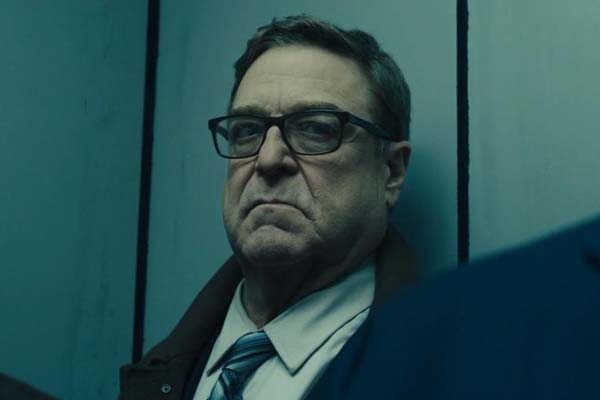 John Goodman dans Captive State (2019)