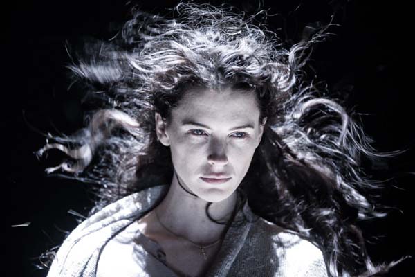 Bridget Regan dans Devil's Gate (2017)