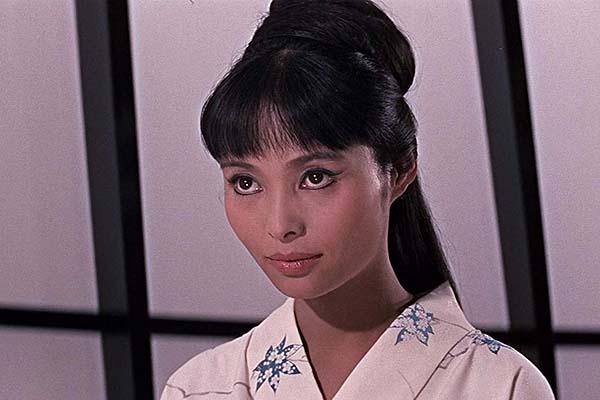 Akiko Wakabayashi dans You Only Live Twice (1967)