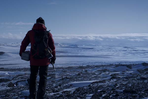 Mads Mikkelsen dans Arctic (2018)