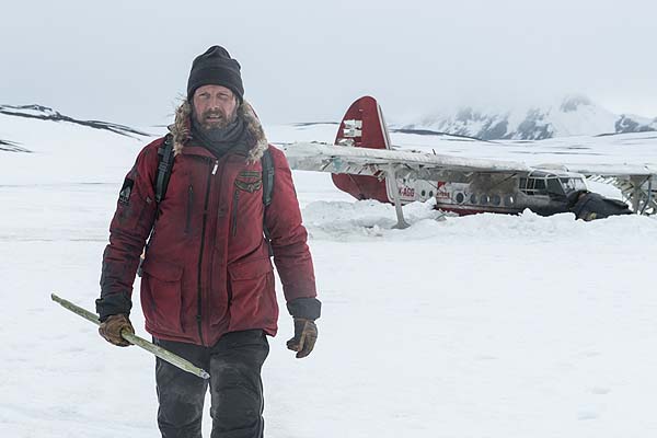 Mads Mikkelsen dans Arctic (2018)