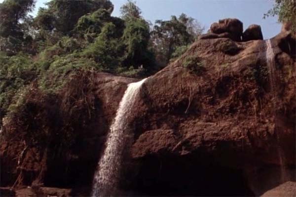 Belly of the Beast (2003)