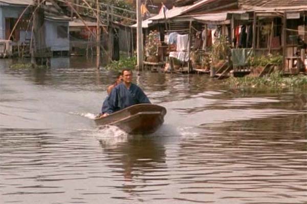 Steven Seagal dans Belly of the Beast (2003)