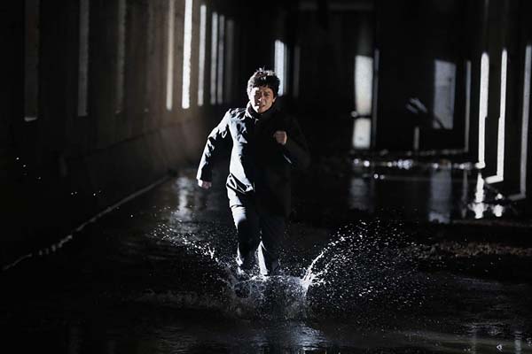 Gang Dong-won dans Golden Slumber (2018)