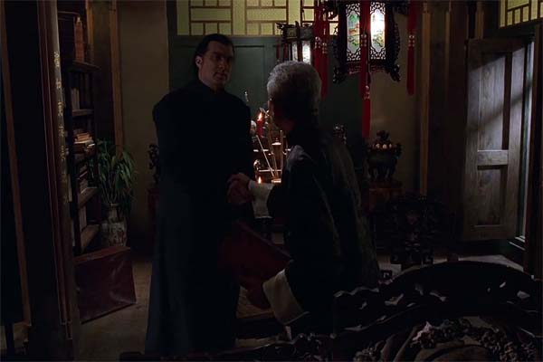 Steven Seagal dans Into the Sun (2005)