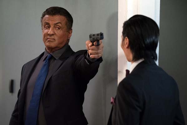 Sylvester Stallone et Jin Zhang dans Escape Plan: The Extractors (2019)