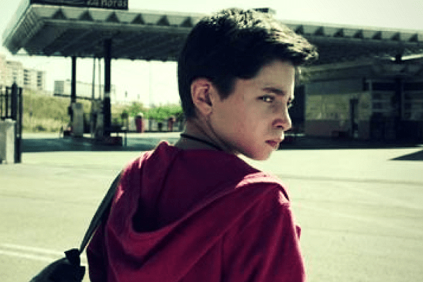 Hugo Arbúes dans The Warning (2018)