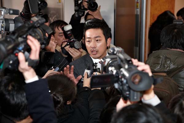 Ha Jung-woo dans The Client (2011)