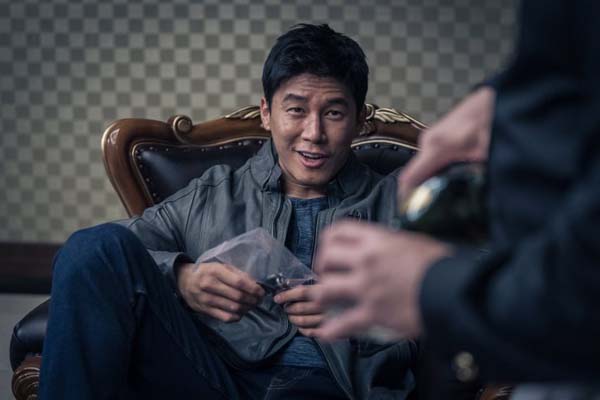 Kim Mu-yeol dans The Gangster, The Cop, The Devil (2019)