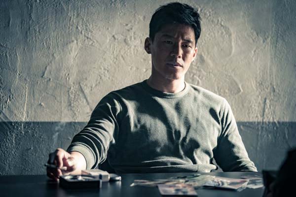 Kim Mu-yeol dans The Gangster, The Cop, The Devil (2019)